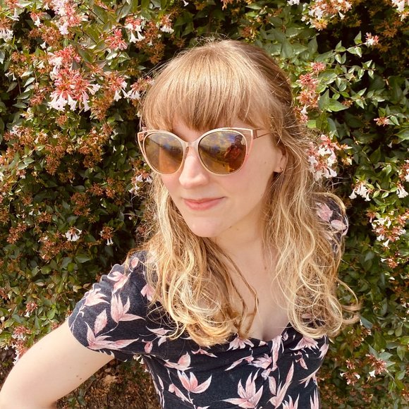 Meet your Posher, Sala - Picture 1 of 1